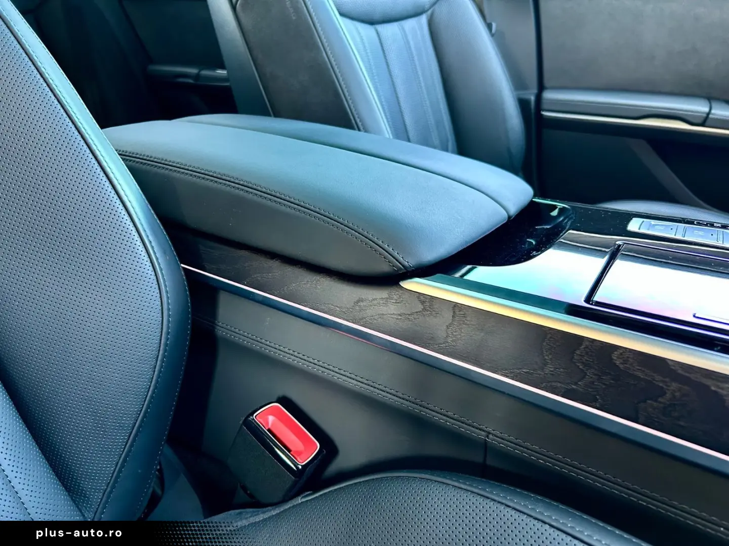 AUDI A8 50 TDI LANG   LUFTFEDERUNG   ALLRAD-LENKUNG