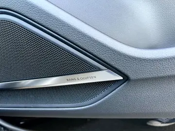 AUDI A8 50 TDI LANG   LUFTFEDERUNG   ALLRAD-LENKUNG