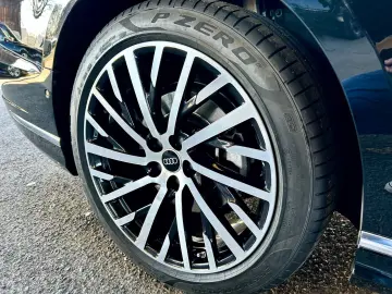 AUDI A8 50 TDI LANG   LUFTFEDERUNG   ALLRAD-LENKUNG