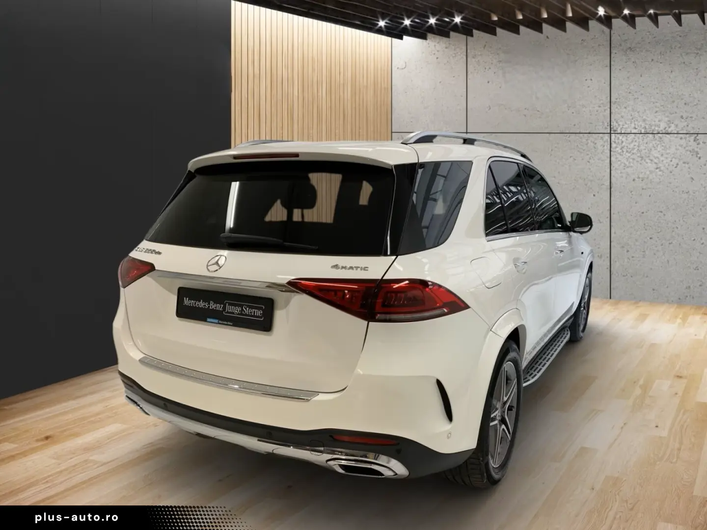 Mercedes-Benz GLE 350 de 4M  AMG AIRMATIC PANO 360