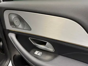 MERCEDES-BENZ GLE400 e 4M Coupe AMG LINE  1.HAND PANO BURM