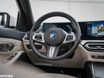 BMW Seria 3 330e Aut. M Sport