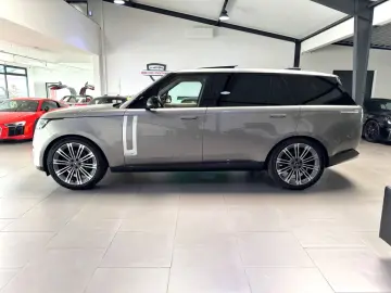 LAND ROVER RANGE ROVER D350 LWB LANG AUTOBIOGRAPHY BUSINESS