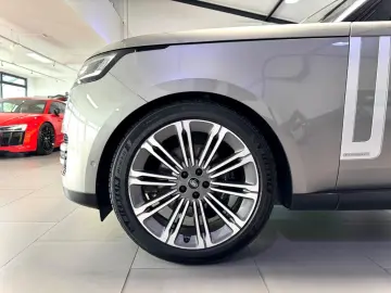 LAND ROVER RANGE ROVER D350 LWB LANG AUTOBIOGRAPHY BUSINESS