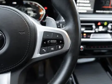 BMW X3 xDrive 20d M-Sport FACEL. AHK LED W-LAN NAVI