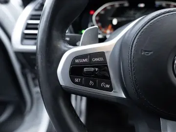 BMW X3 xDrive 20d M-Sport FACEL. AHK LED W-LAN NAVI