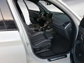 BMW X3 xDrive20d AT M-Sport  AHK RFK  Shadow-Line