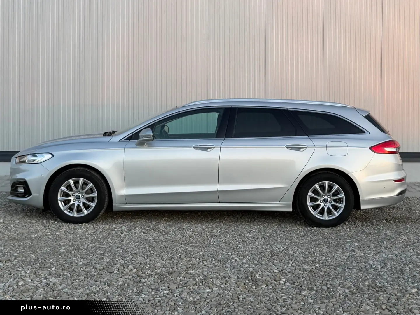 Ford Mondeo Gen-Iv-2014
