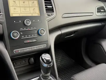 Renault Megane Gen-Iv-2016