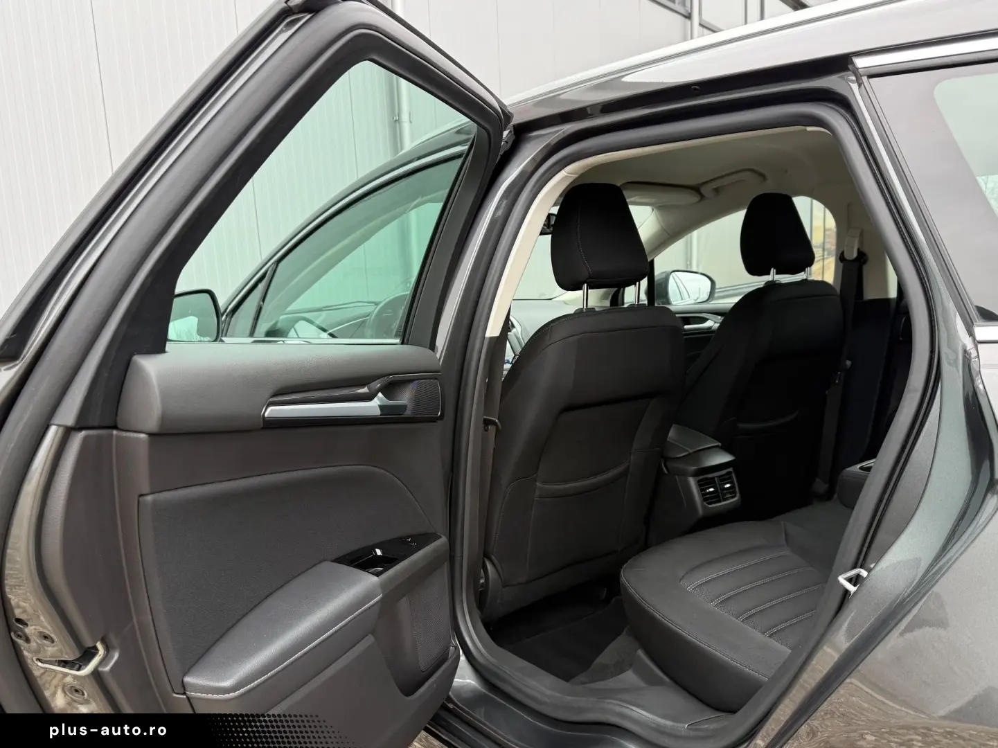 Ford Mondeo Gen-Iv-2014