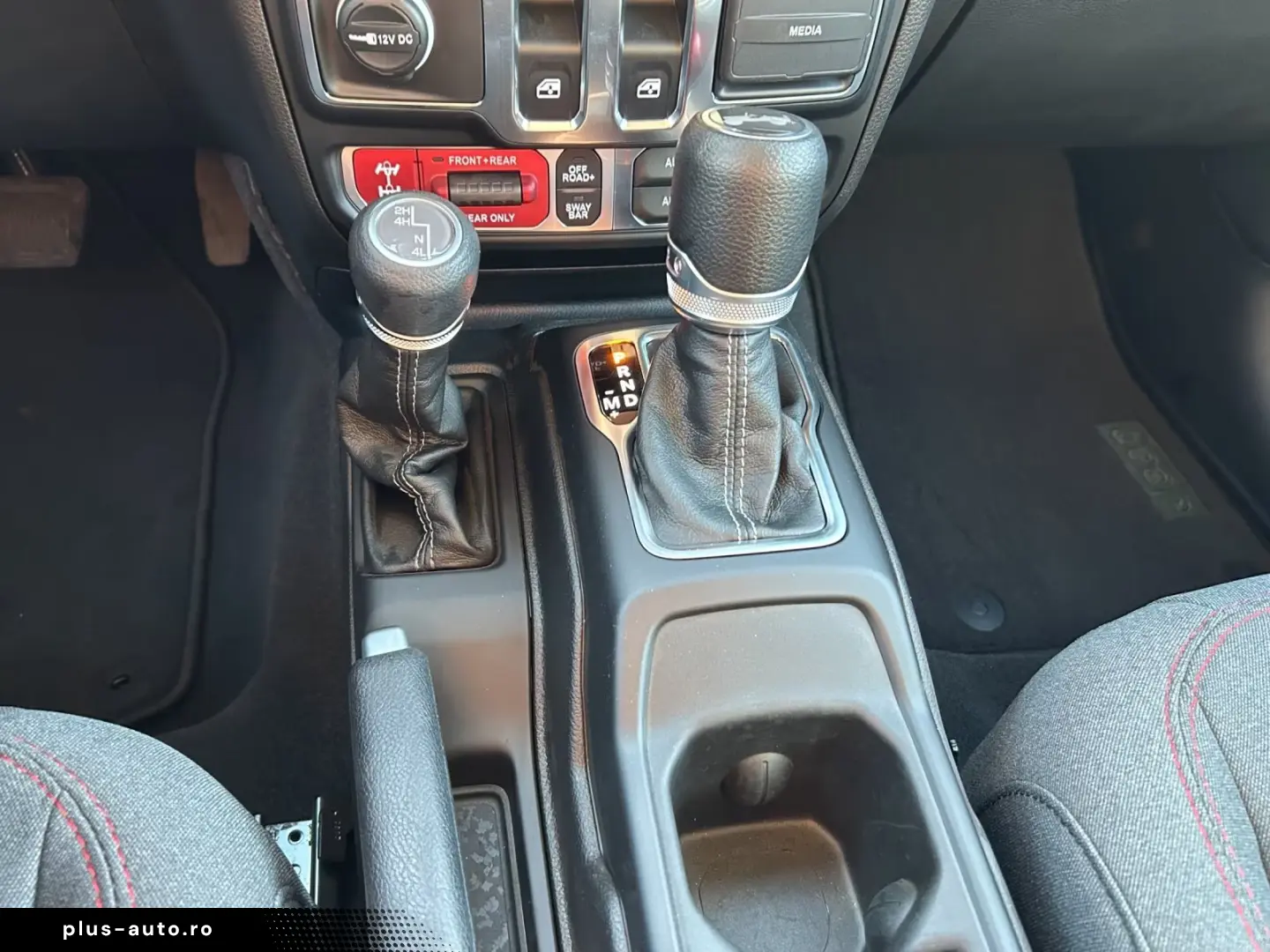 Jeep Wrangler Rubicon 3.6 V6 MY2024 12 3  DISPLAY