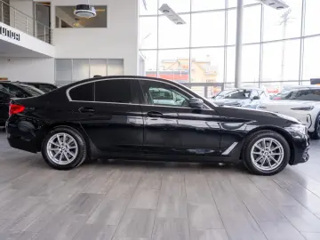 BMW Seria 5 XDrive G30
