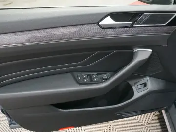 VW Passat Variant Alltrack 4Motion 2.0 TDI ACC IQ