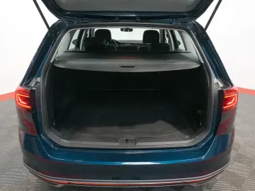 VW Passat Variant Alltrack 4Motion 2.0 TDI ACC IQ