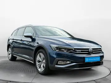 VW Passat Alltrack 2.0TDI DSG 4M Pano Navi AHK LED