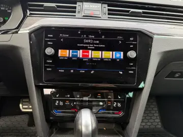 VW Passat Alltrack 2.0TDI DSG 4M Pano Navi AHK LED