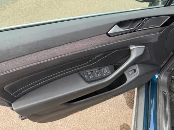 VW Passat Alltrack 2.0TDI DSG 4M Pano Navi AHK LED