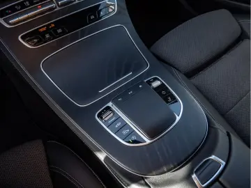 MERCEDES-BENZ E 220 d 4M T All-Terrain AHK Standhz. &hellip;