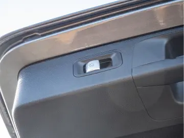 MERCEDES-BENZ E 220 d 4M T All-Terrain AHK Standhz. &hellip;