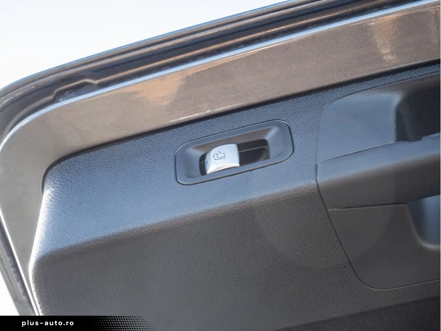 MERCEDES-BENZ E 220 d 4M T All-Terrain AHK Standhz. &hellip;