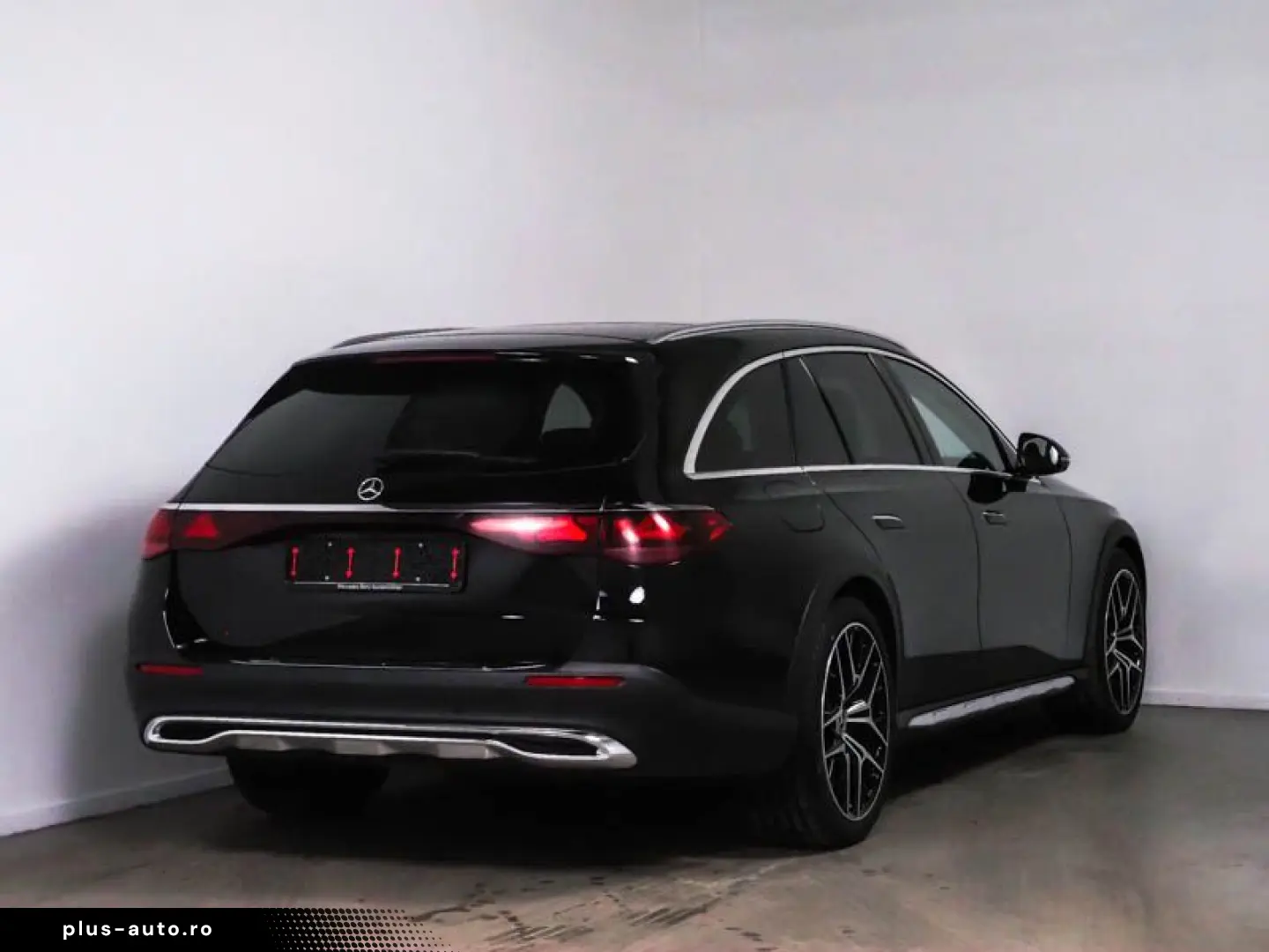 MERCEDES-BENZ E 220 d 4M T All-Terrain SUPERSCREEN P&hellip;