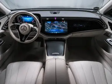 MERCEDES-BENZ E 220 d 4M T All-Terrain SUPERSCREEN P&hellip;