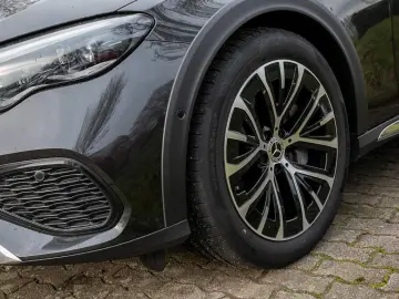 MERCEDES-BENZ E 300 T de 4M All-Terrain Avantgarde Advanced