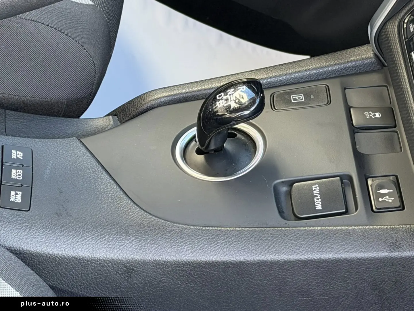 Toyota Auris 1.8 Hybrid Cool