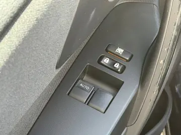 Toyota Auris 1.8 Hybrid Cool