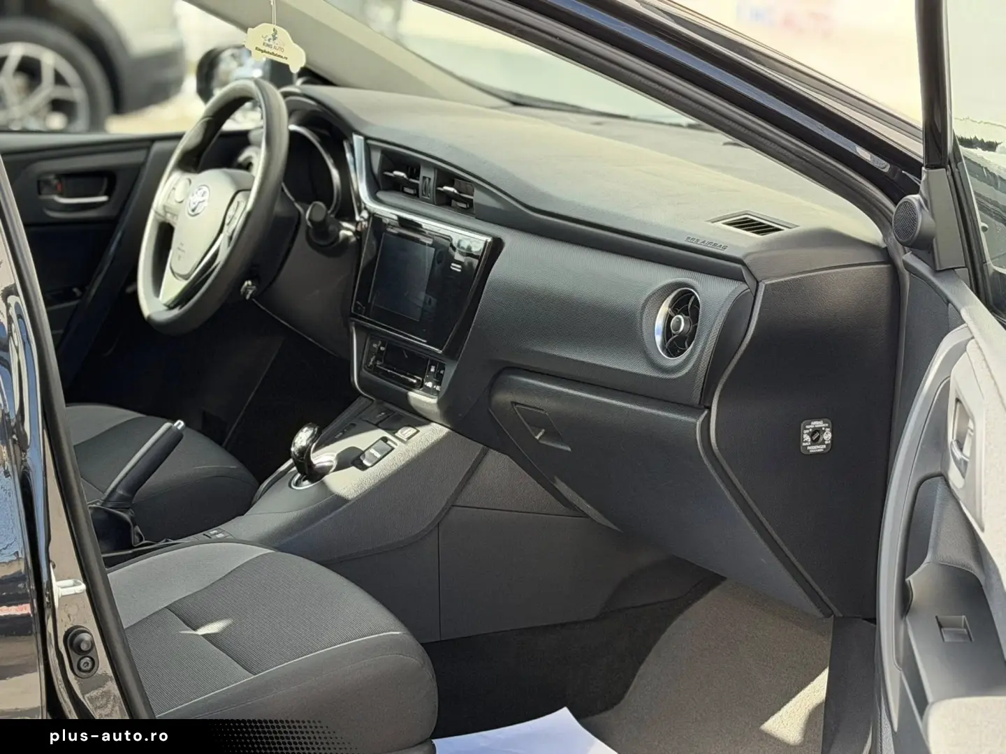 Toyota Auris 1.8 Hybrid Cool