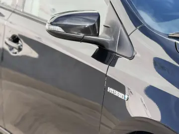 Toyota Auris 1.8 Hybrid Cool