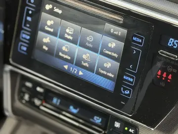 Toyota Auris 1.8 Hybrid Cool