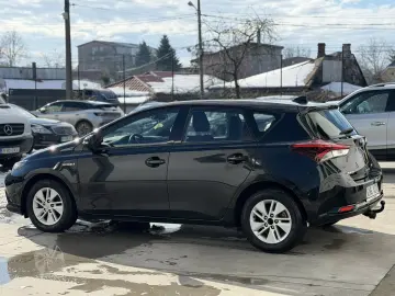 Toyota Auris 1.8 Hybrid Cool