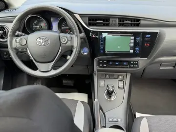 Toyota Auris 1.8 Hybrid Cool