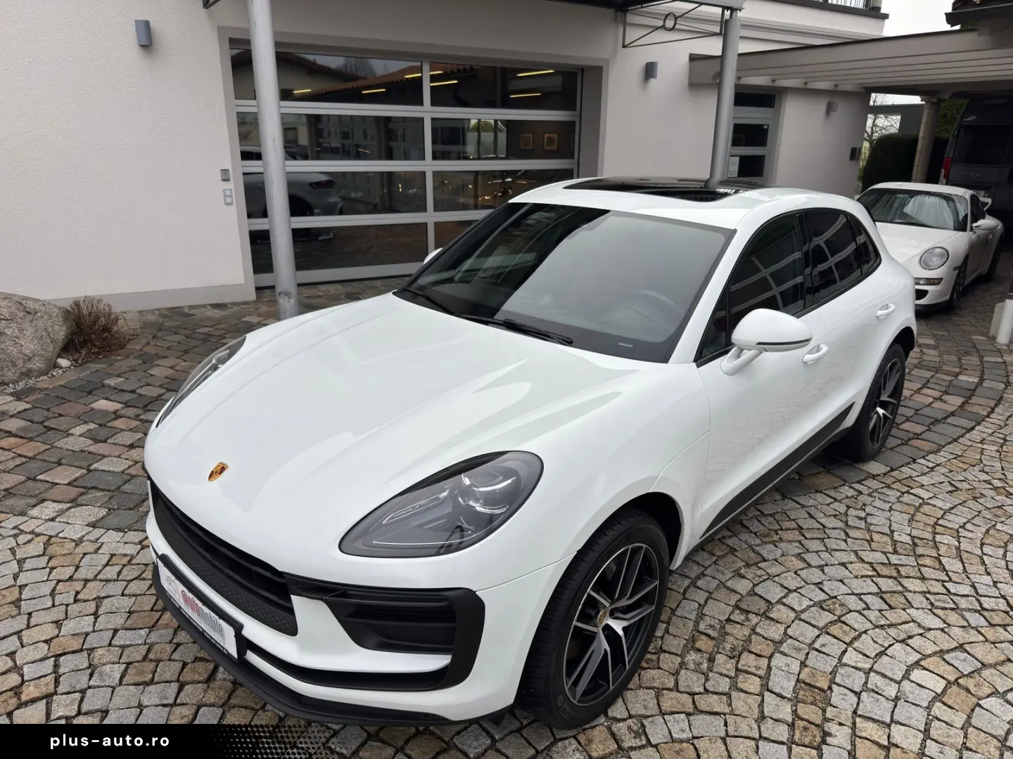 PORSCHE Macan Cam Memo Pano StzHzg Keyless 14-Wege SWA