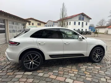 PORSCHE Macan Cam Memo Pano StzHzg Keyless 14-Wege SWA