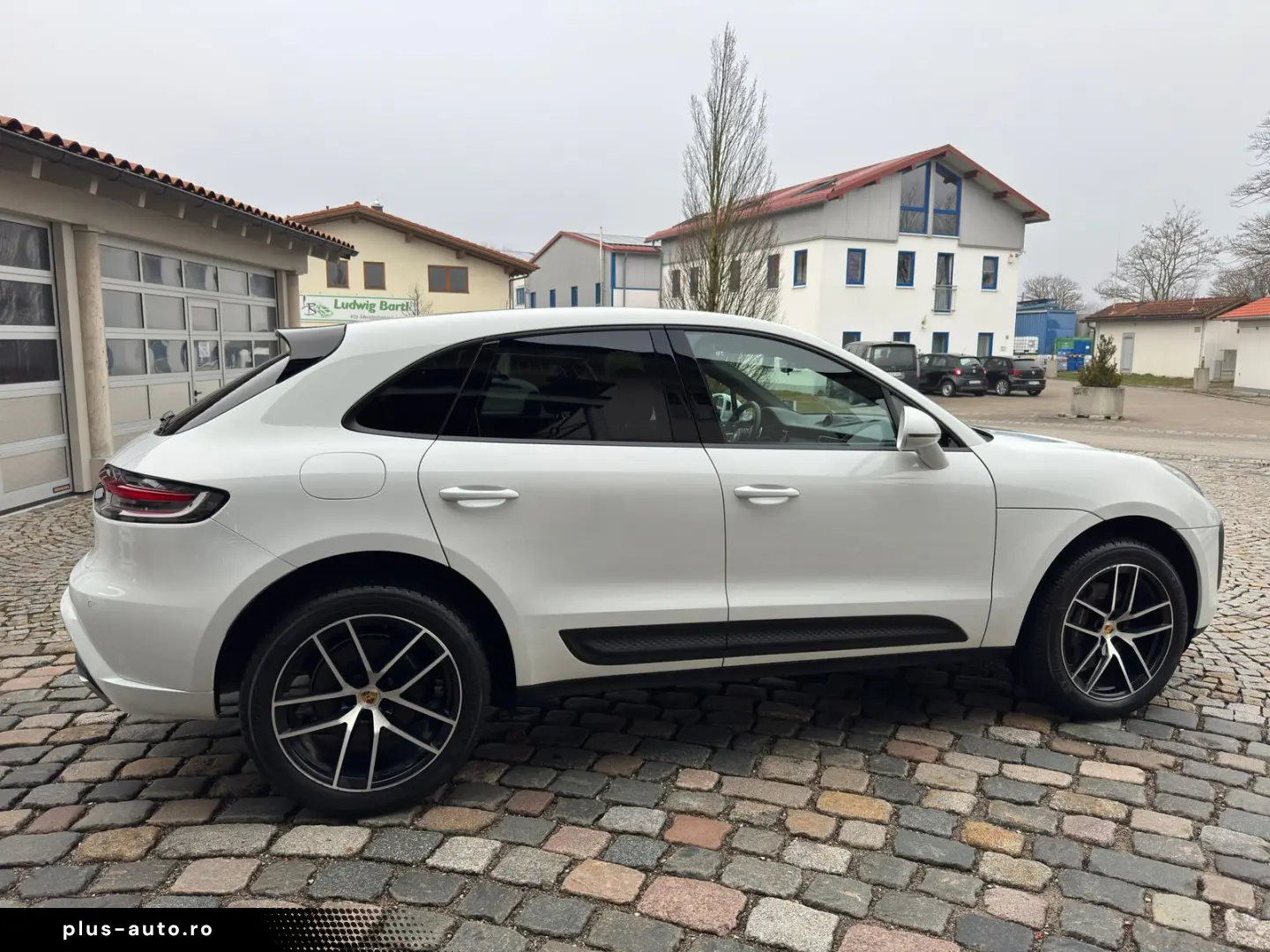 PORSCHE Macan Cam Memo Pano StzHzg Keyless 14-Wege SWA