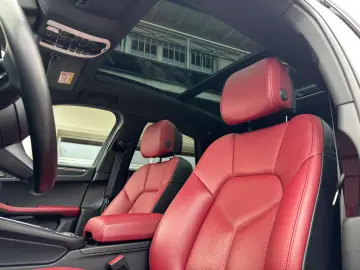 PORSCHE Macan Cam Memo Pano StzHzg Keyless 14-Wege SWA