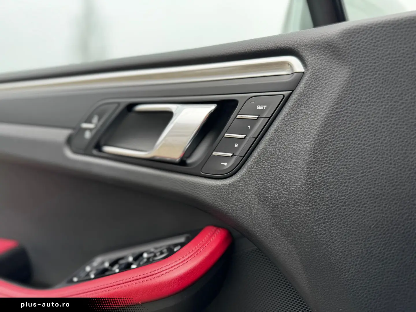 PORSCHE Macan Cam Memo Pano StzHzg Keyless 14-Wege SWA