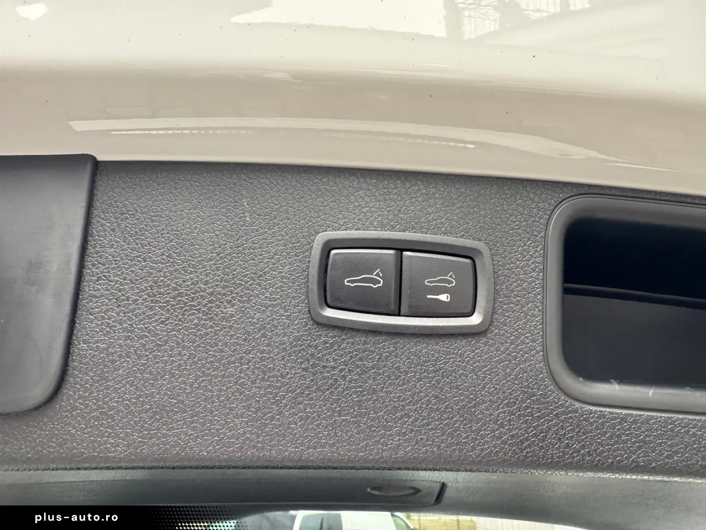 PORSCHE Macan Cam Memo Pano StzHzg Keyless 14-Wege SWA