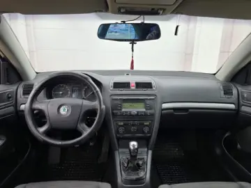 SKODA OCTAVIA   An 2006   Motor 1 9