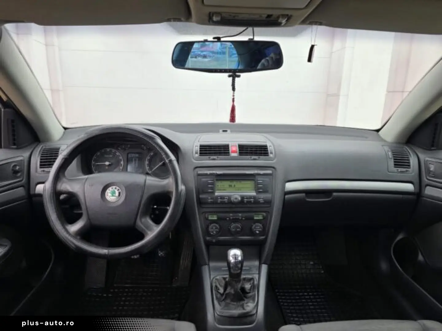 SKODA OCTAVIA   An 2006   Motor 1 9