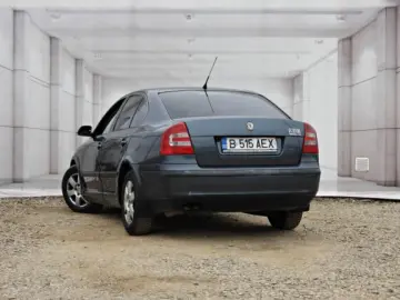 SKODA OCTAVIA   An 2006   Motor 1 9