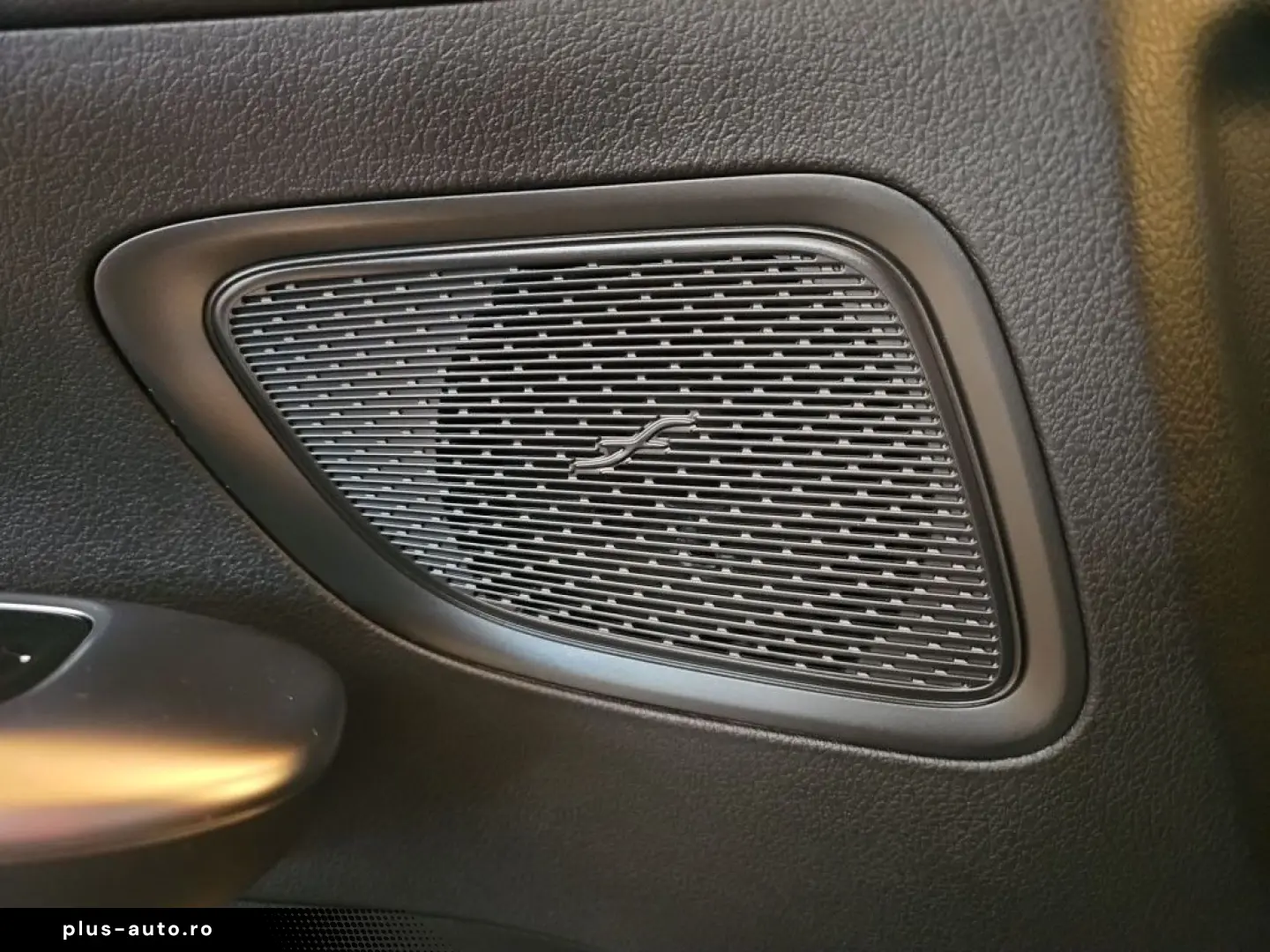 MERCEDES-BENZ C 200 Avantg. ACC LED Navi Winterpaket&hellip;