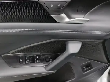 VW Tayron 1.5 TSI DSG eHybrid LIFE NAVI AHK KAMERA