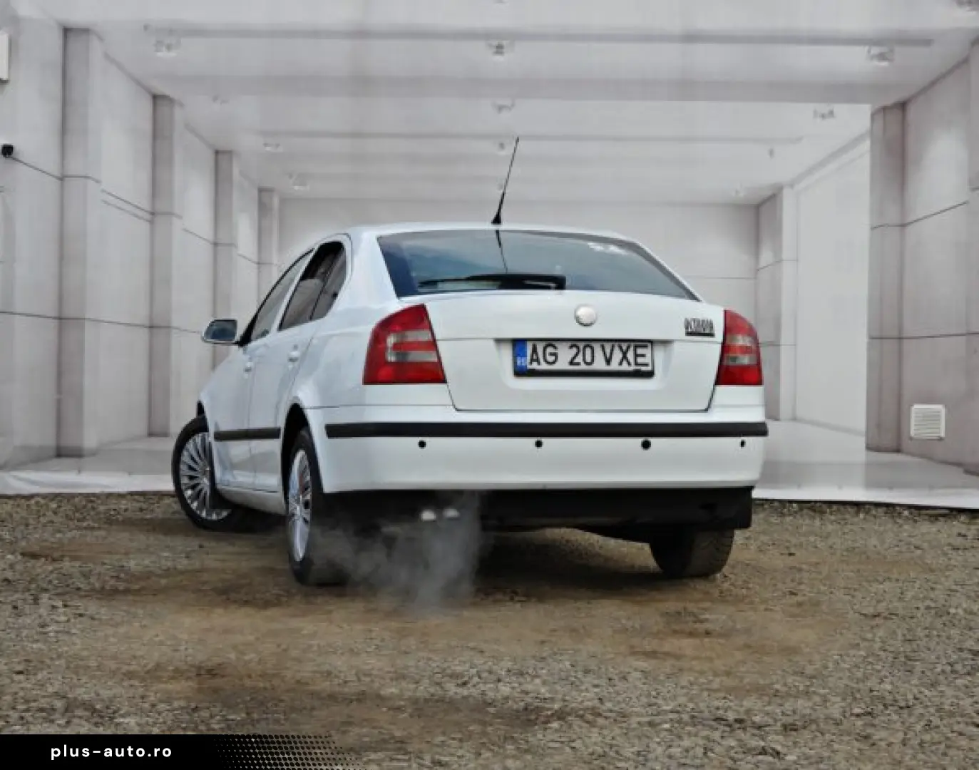 SKODA OCTAVIA   An 2006   Motor 1 9