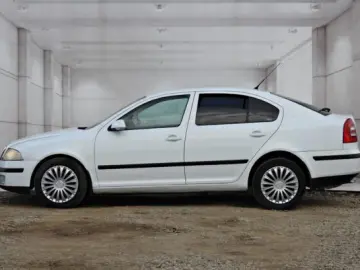 SKODA OCTAVIA   An 2006   Motor 1 9