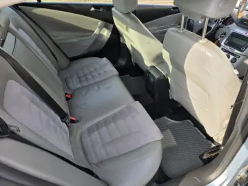 VW PASSAT   An 2006   Motor 2 0