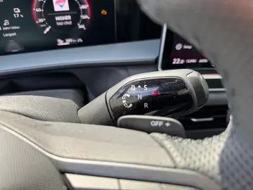 VW Tayron eHybrid R-Line DSG AHK HUD NAVI PANO