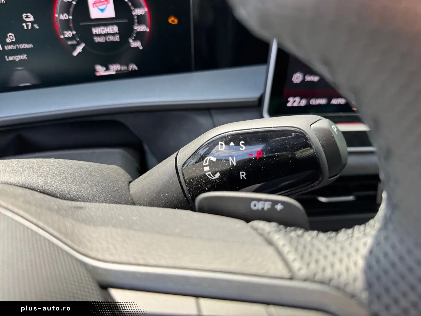 VW Tayron eHybrid R-Line DSG AHK HUD NAVI PANO